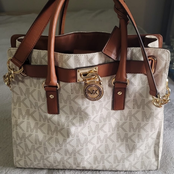 Michael's kors bags - Picture 14 of 14